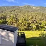 Campsite White Rock 3*